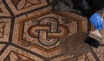 最強の呪印「ソロモンの結び目」が施された1600年前のモザイク部屋を発見。