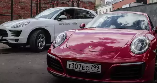 ロシア全土でポルシェが突如動かなくなる奇妙な現象が発生。その理由とは？
