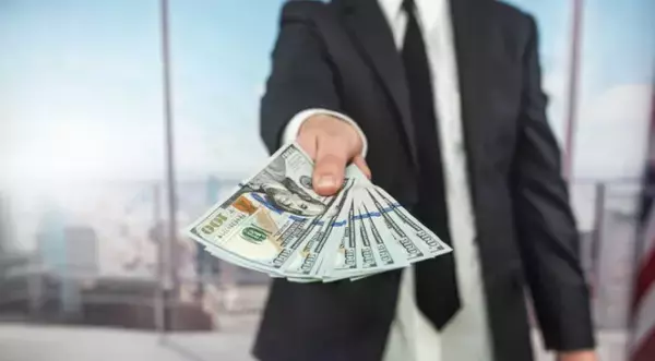 現金給付がどのような影響を及ぼすのか？米アラスカ州の11年間のデータでわかったこと