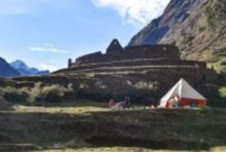 1面だけ壁がないインカ帝国の建物の謎。その理由は音響効果にあった