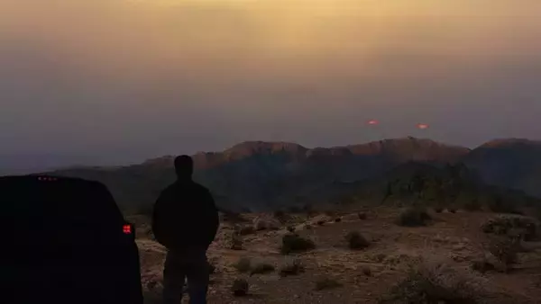 科学者が米政府が開示した100本以上のUFO動画を分析。黒塗り修正で正確に判断できない