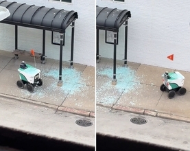 ガシャコーン！食品配送ロボットがバス停留場のガラスに激突し逃走