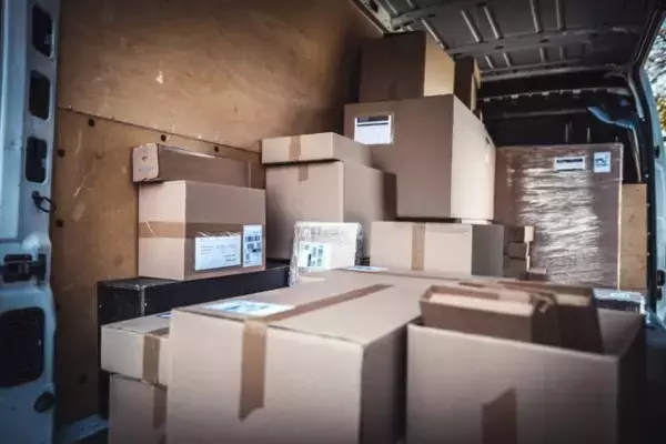 隣人の荷物を代わりに預かったことある？17個もの荷物が届いたんだけどこれってどうよ