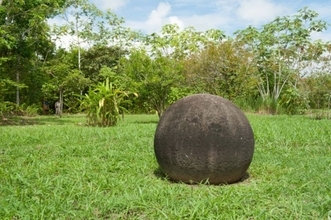 「コスタリカの石球」の謎に迫る　崩れた球体の修復プロジェクトが始動