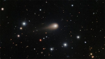 もうすぐ太陽に最接近する彗星「3I/ATLAS」、天の川銀河の果てから来た可能性