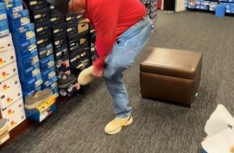 父が新しいスニーカーを試し履き　その後の展開がネットユーザーに笑顔をもたらす