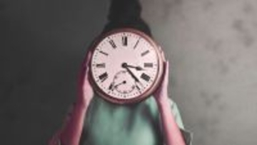 髪の毛数本で自分の体内時計がわかる。朝型・夜型の診断が遺伝子レベルで可能に