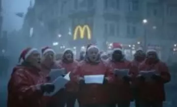 マクドナルドのAI生成クリスマス広告が不気味すぎるとの批判を受けて3日で取り下げ