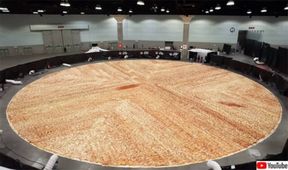 アメリカがピザの記録でイタリアを抜いた。世界最大のピザでギネス記録更新！ - エキサイトニュース