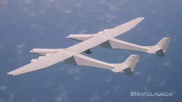 世界最大の翼をもつ双胴型の航空機がアメリカの空を飛ぶ