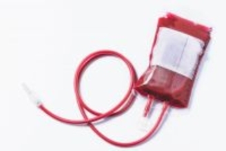 ネットの作り話を信じて自分の血液を飲んだ少年が救急搬送（ロシア）