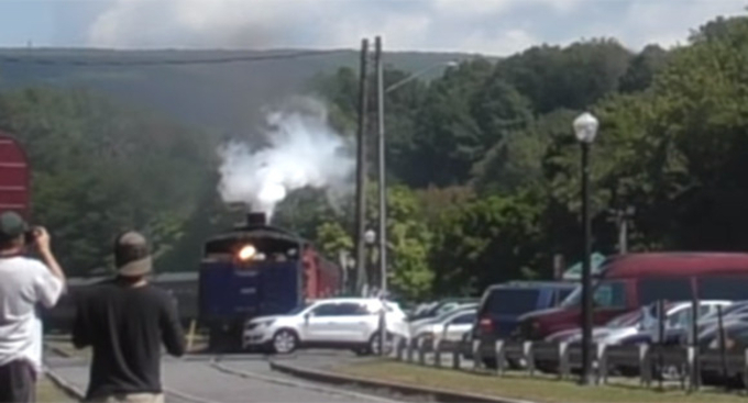 ボイラー爆発後の蒸気機関車を記録した古写真 19世紀後半から世紀前半 年5月11日 エキサイトニュース