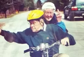 106歳のお婆ちゃんが 不健康すぎる 長生きの秘訣を暴露 1日3本ドクターペッパー 飲むなと忠告した医者は皆死んだ 17年9月10日 エキサイトニュース