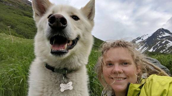 見知らぬ犬の無償の愛が奇跡を生む 怪我を負い 川に流されそうになったハイカーを2度救ったアラスカン ハスキー 18年6月29日 エキサイトニュース