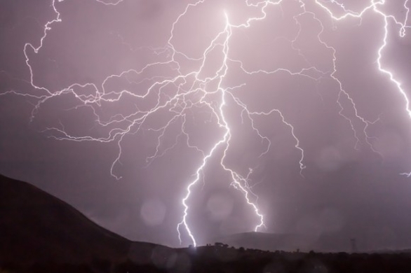 史上初 雷鳴の画像化に成功 落雷を電力エネルギーとして利用できる可能性がある 15年6月11日 エキサイトニュース