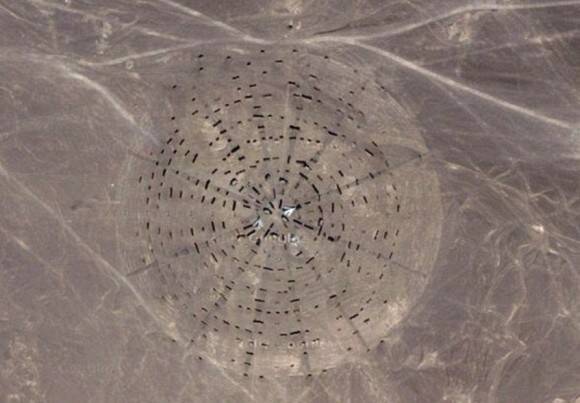中国の秘密軍事基地なのか ミステリーサークルなのか ゴビ砂漠内に奇妙な環状の建造物が発見される 18年8月日 エキサイトニュース