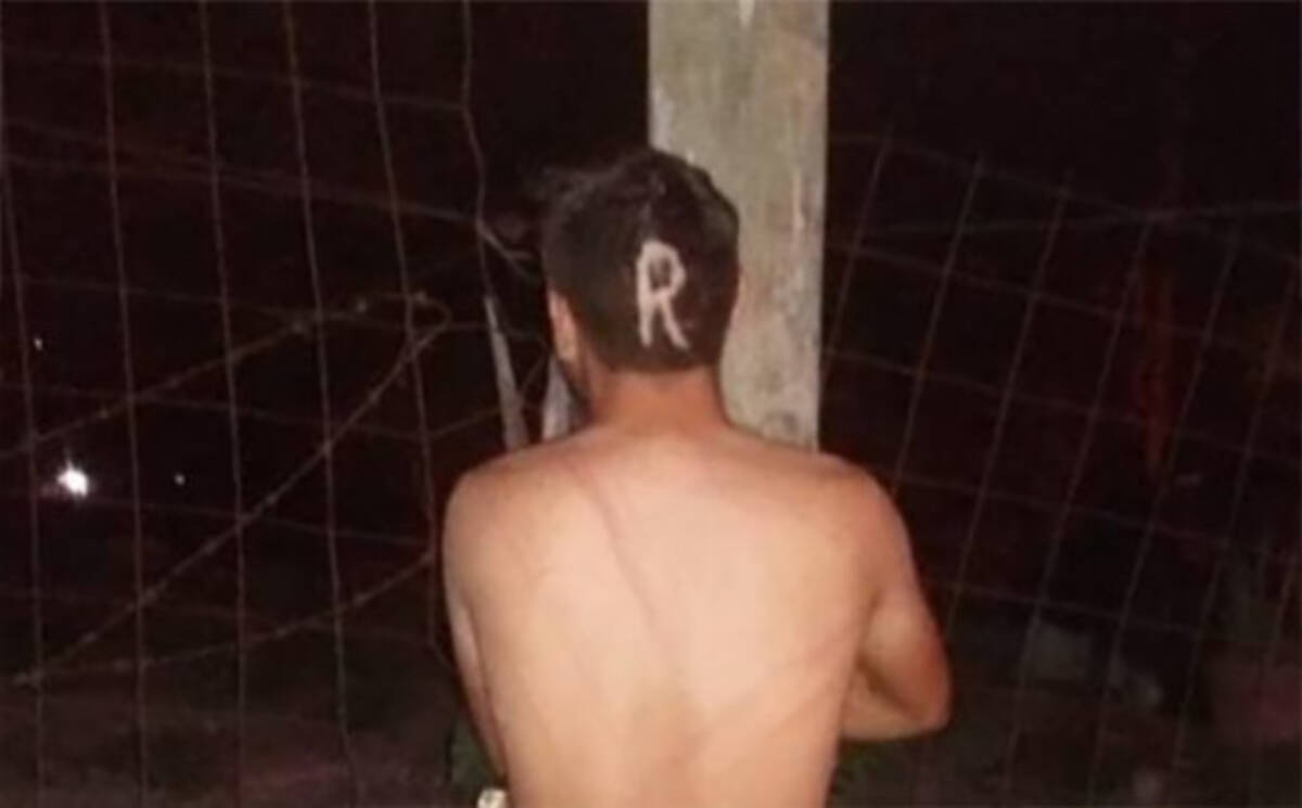 後頭部に R の剃り込みを入れられ 裸で柱に縛り付けられた男性が続々と発見されるという奇妙な事案が発生 メキシコ 18年10月7日 エキサイトニュース