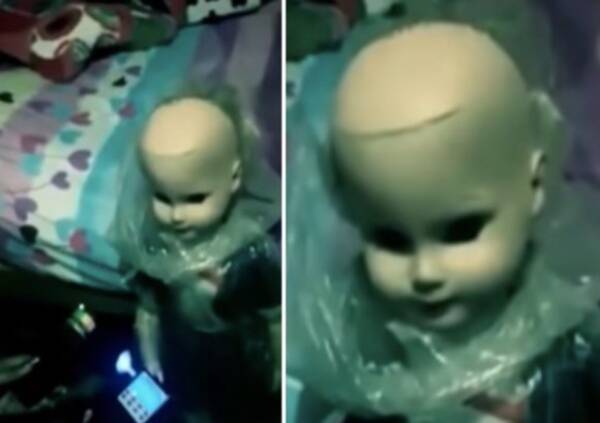 チャッキーかな 母親からクリスマスプレゼントにもらった不気味な人形がボーイフレンドを襲う ペルー 18年11月11日 エキサイトニュース