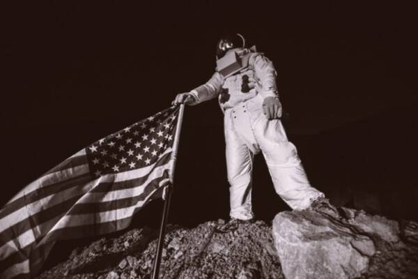 アメリカが月に立てた6つの星条旗は今どうなっているのか 19年5月4日 エキサイトニュース