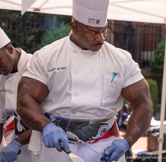 世界最強の料理人はホワイトハウスにいた ムキムキの筋肉で腕を振るう アメリカ 19年6月26日 エキサイトニュース