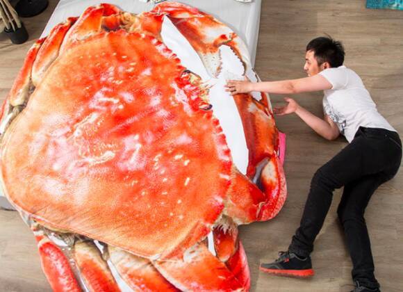 カニ食べたい むしろ食べられちゃいたいくらいにカニが好き ならば巨大カニの掛布団とかどうだろう 19年7月15日 エキサイトニュース