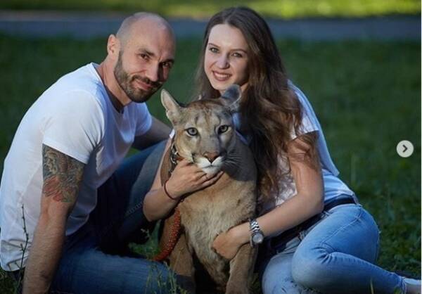 ピューマのメッシ 犬の訓練学校で犬と一緒に学ぶ 現在は10の命令をマスターし 犬のように犬っぽく ロシア 19年9月27日 エキサイトニュース