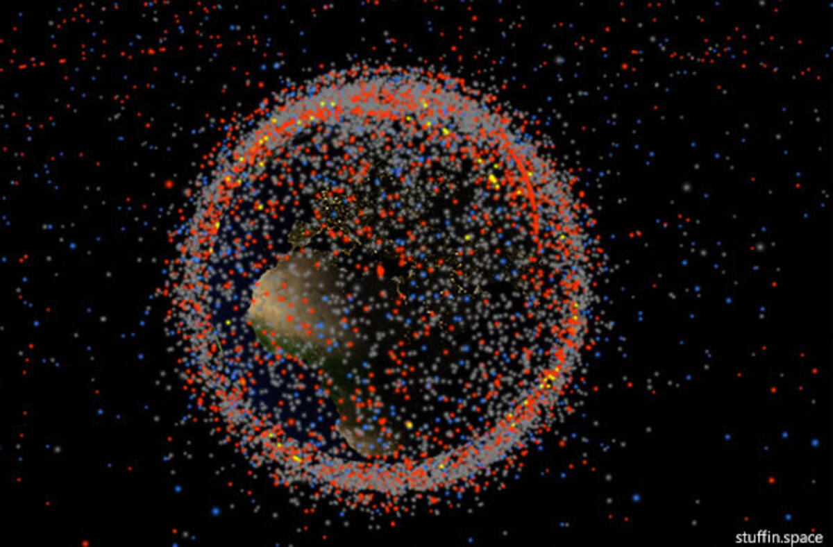 宇宙ごみ大作戦 パックマンのように追いかけ回収したら大気圏で燃え尽きるゴミ収集機を打ち上げテスト Esa 19年12月14日 エキサイトニュース