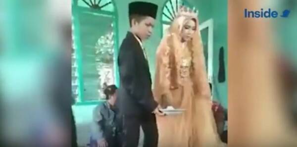 日没後にデートしたら結婚しなければならない 慣習に従い結婚させられた15歳の少年と12歳の少女 インドネシア 年9月30日 エキサイトニュース