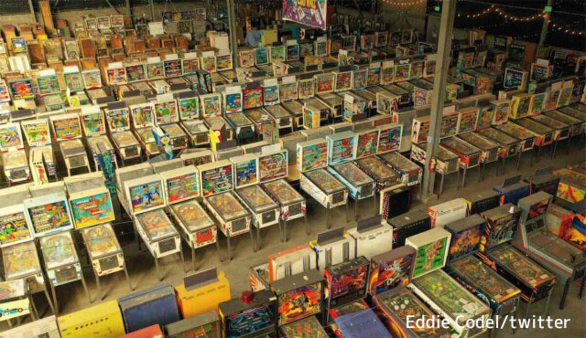 圧巻の光景 数千台のピンボールマシンが保管されている博物館のドローン映像 21年4月2日 エキサイトニュース 圧巻の光景 数千台のピンボールマシンが保管されている博物館のドローン映像 21年4月2日 エキサイトニュース