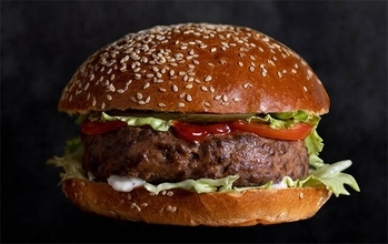 世界初！培養肉製造工場がイスラエルにオープン。毎日ハンバーガー5000個分の肉を生産