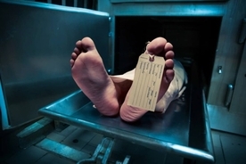 死亡診断され遺体安置所の冷凍庫に7時間入れられていた男性が翌日息を吹き返す（インド）