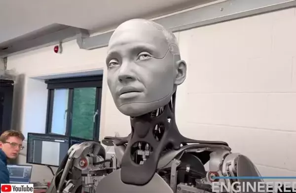 表情がリアルすぎて逆に恐ろしい新たなヒューマノイドロボット