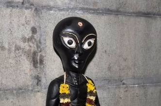 インドに登場したエイリアンを祀る寺院