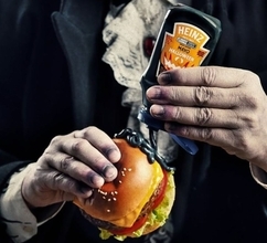 ハロウィン仕様「漆黒のマヨネーズ」がブラジルで販売