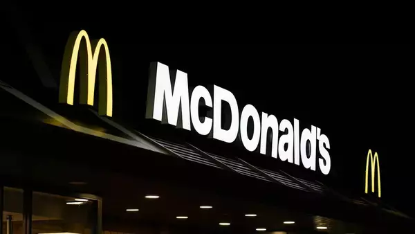 愛犬2匹を乗せた車がマックでカージャック！800万円の懸賞金とGPS追跡で犯人逮捕