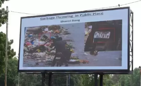 インドの都市、ゴミのポイ捨てをした人の画像を巨大スクリーンに映し出す措置を実施