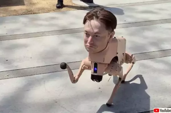 イーロン・マスクの頭をつけたロボット犬がサンフランシスコの街を徘徊中