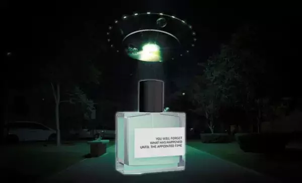 宇宙人に誘拐された人々の証言をもとに再現した香水「アブダクション」