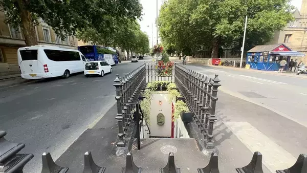 イギリスの公衆トイレがおしゃれホテルに大変身！ハリーポッターロケ地