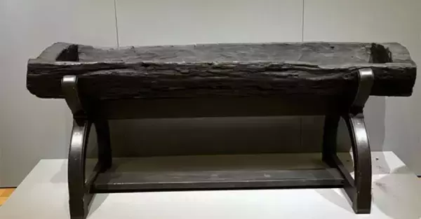 崖から転落した棺の中の「王女」の正体が最新科学で判明、1900年前の労働者だった可能性