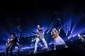 Uverworld ライヴレポート Uverworld Ideal Reality Tour 17年10月4日 At 日本武道館 17年10月14日 エキサイトニュース