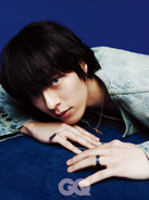 チャン・ギヨン、青い瞳の神秘的な魅力