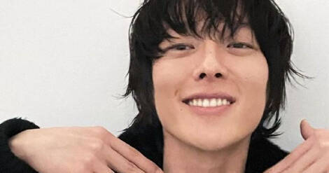 チャン・ギヨン、青い瞳の神秘的な魅力