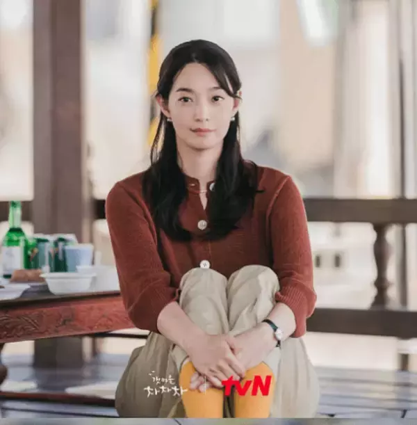 「『海街チャチャチャ』シン・ミナ！秋の韓国ファッションに注目♪」の画像