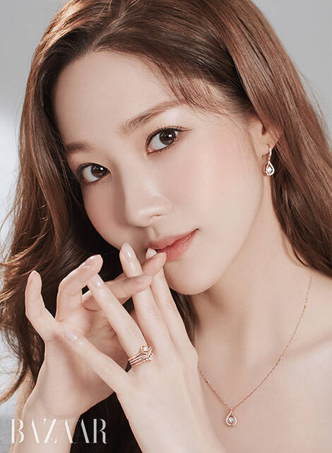 [パク・ミニョン、ジュエリーより輝く美貌！