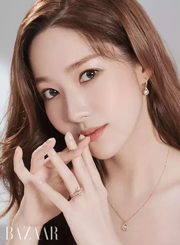 「[パク・ミニョン、ジュエリーより輝く美貌！」の画像