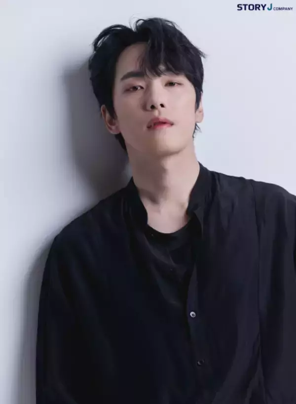 「キム・ジョンヒョン、柔らかいカリスマ…新プロフィール写真公開！」の画像
