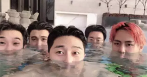 「パク・ソジュン、ジェントルなスーツルック」の画像