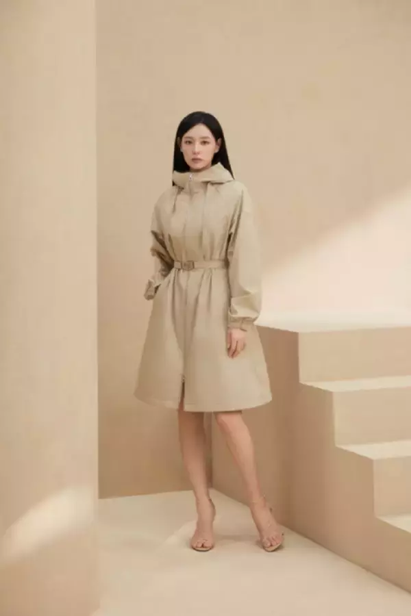 キム・ジウォン、スタイリッシュな春の装い