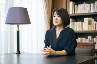 一緒に生きる。わかりあえないあなたと。『汝、星のごとく』『流浪の月』本屋大賞を二度受賞した凪良ゆうが描く多様性時代の婚姻